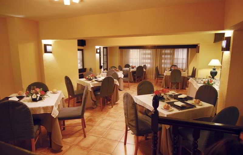 Hotel Alcantara Caceres Exterior photo