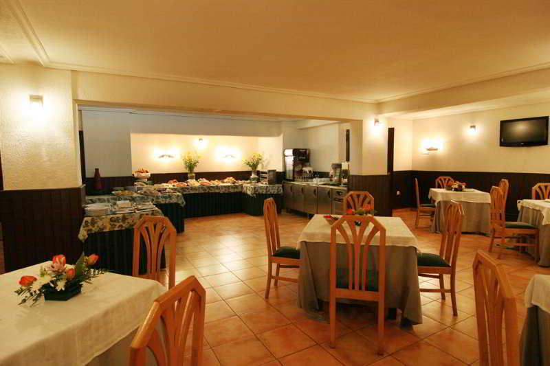 Hotel Alcantara Caceres Exterior photo